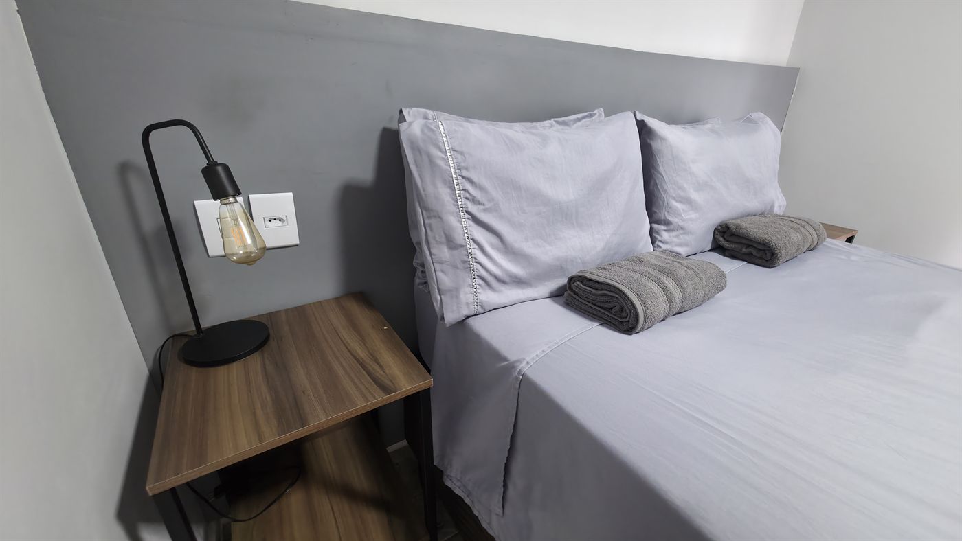 Cama king size premium na Suite Rooftop em Macaé
